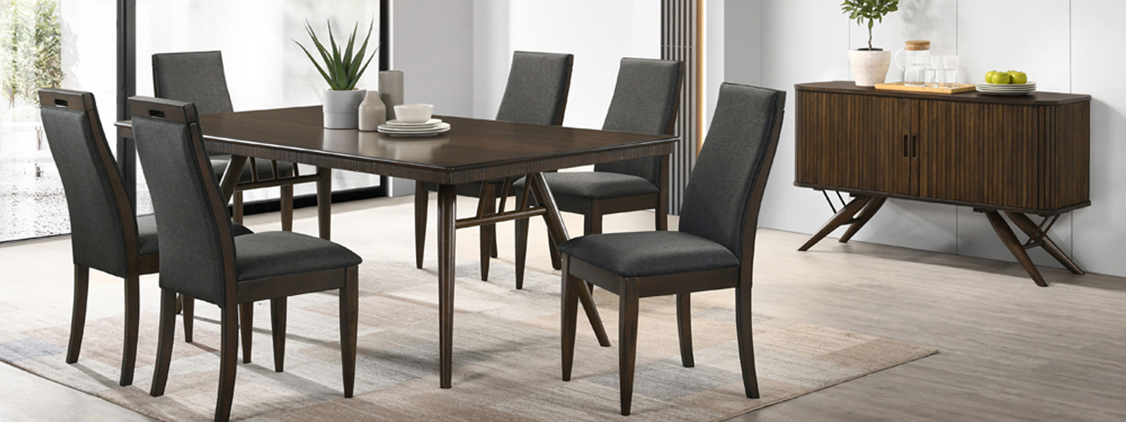115271 DINING ROOM LANDING